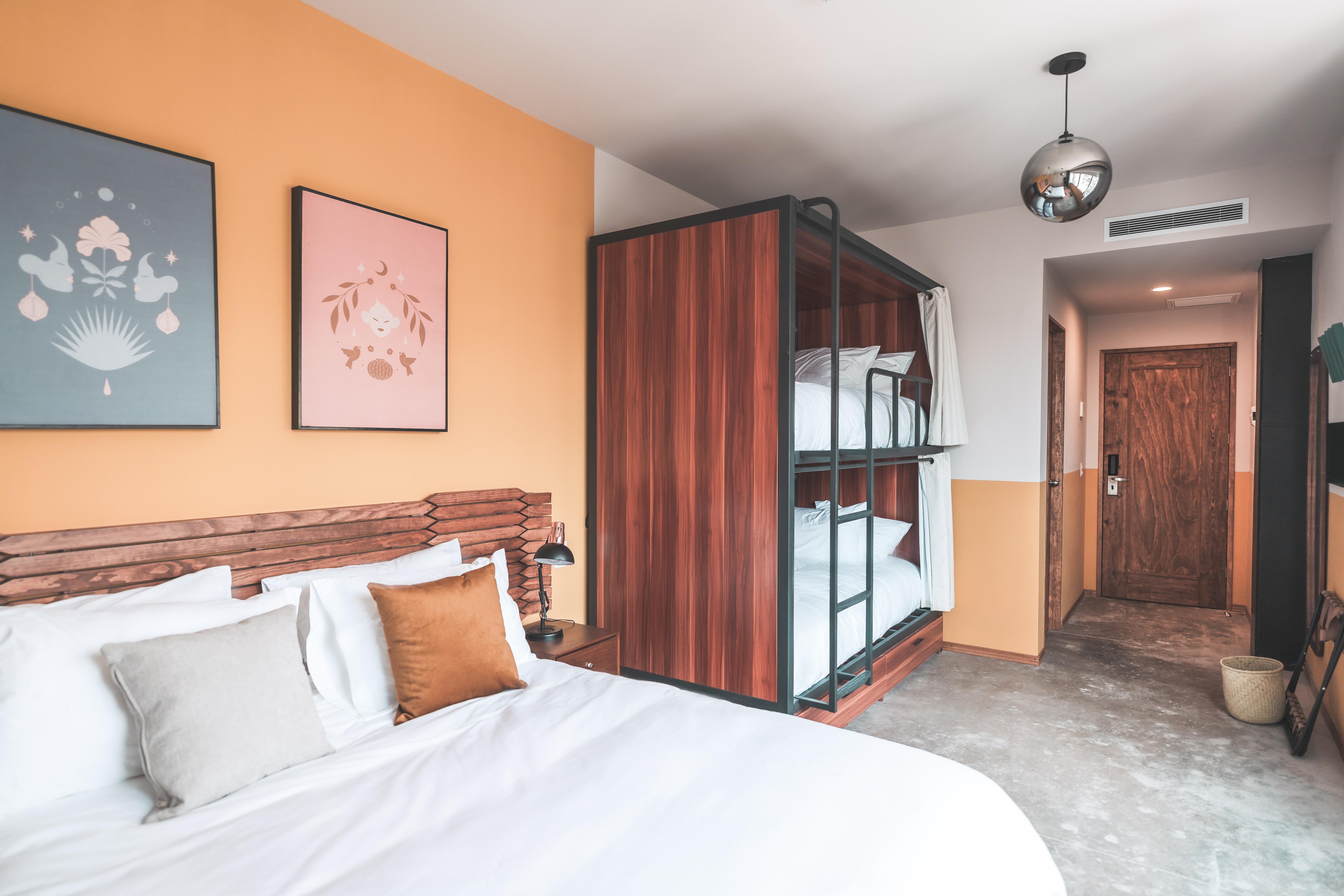 גואדלחארה Hotel Ola Chapultepec מראה חיצוני תמונה