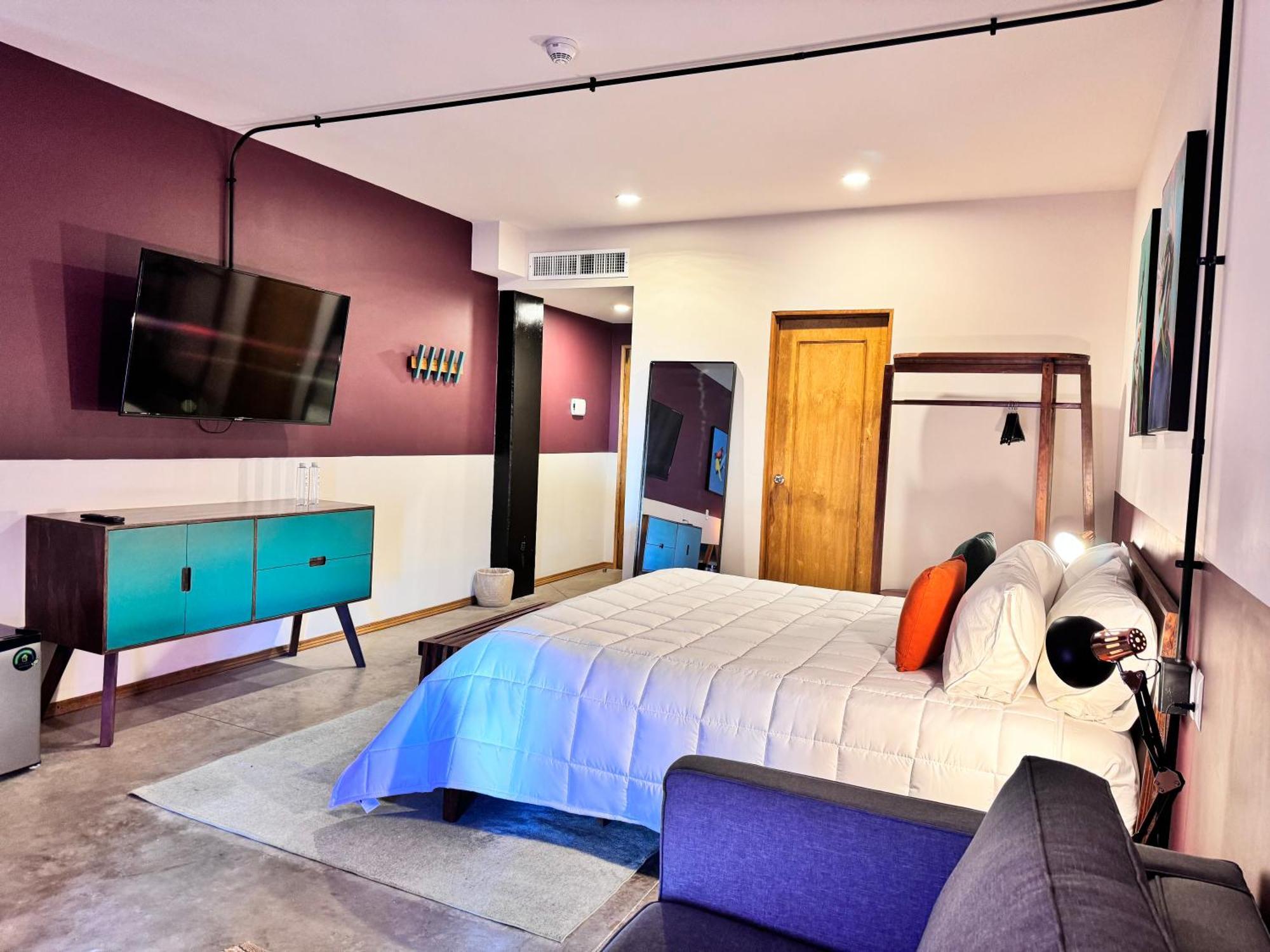 גואדלחארה Hotel Ola Chapultepec מראה חיצוני תמונה