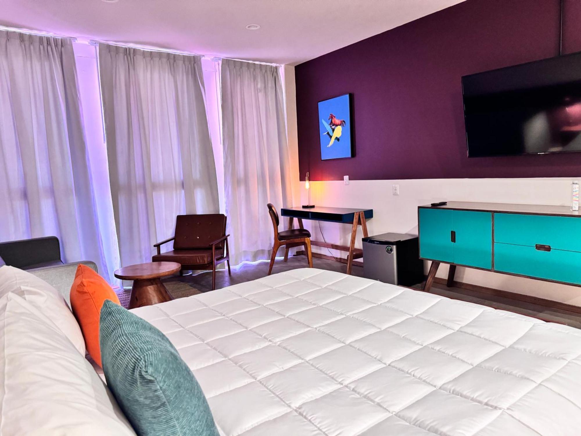 גואדלחארה Hotel Ola Chapultepec מראה חיצוני תמונה