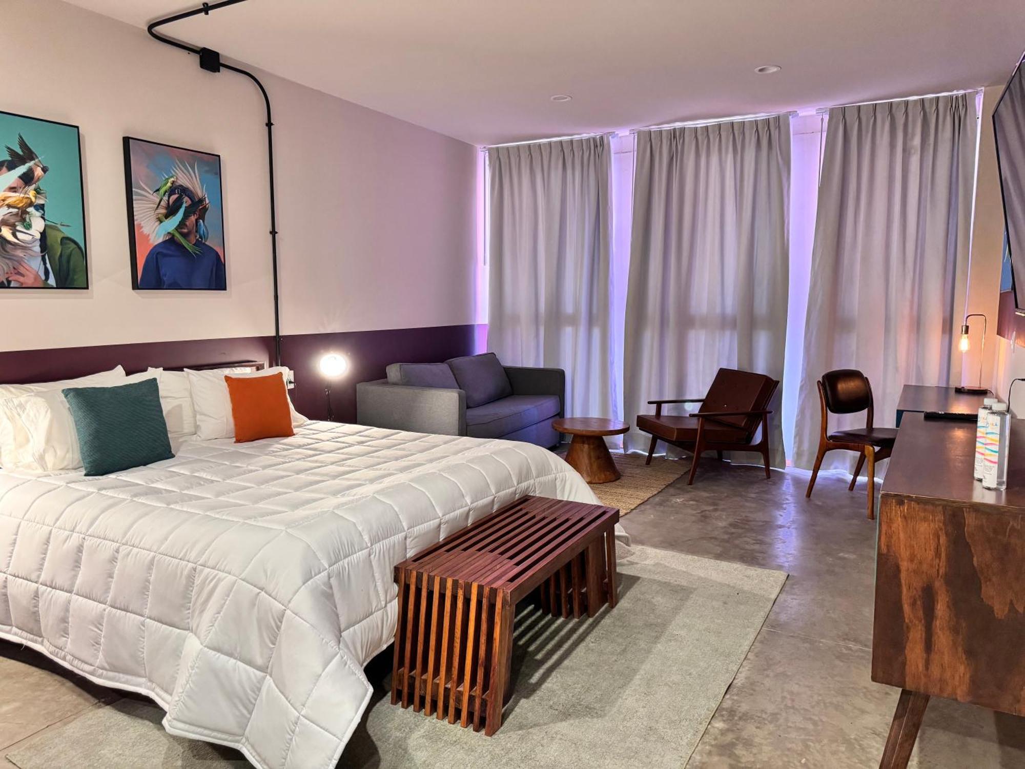 גואדלחארה Hotel Ola Chapultepec מראה חיצוני תמונה