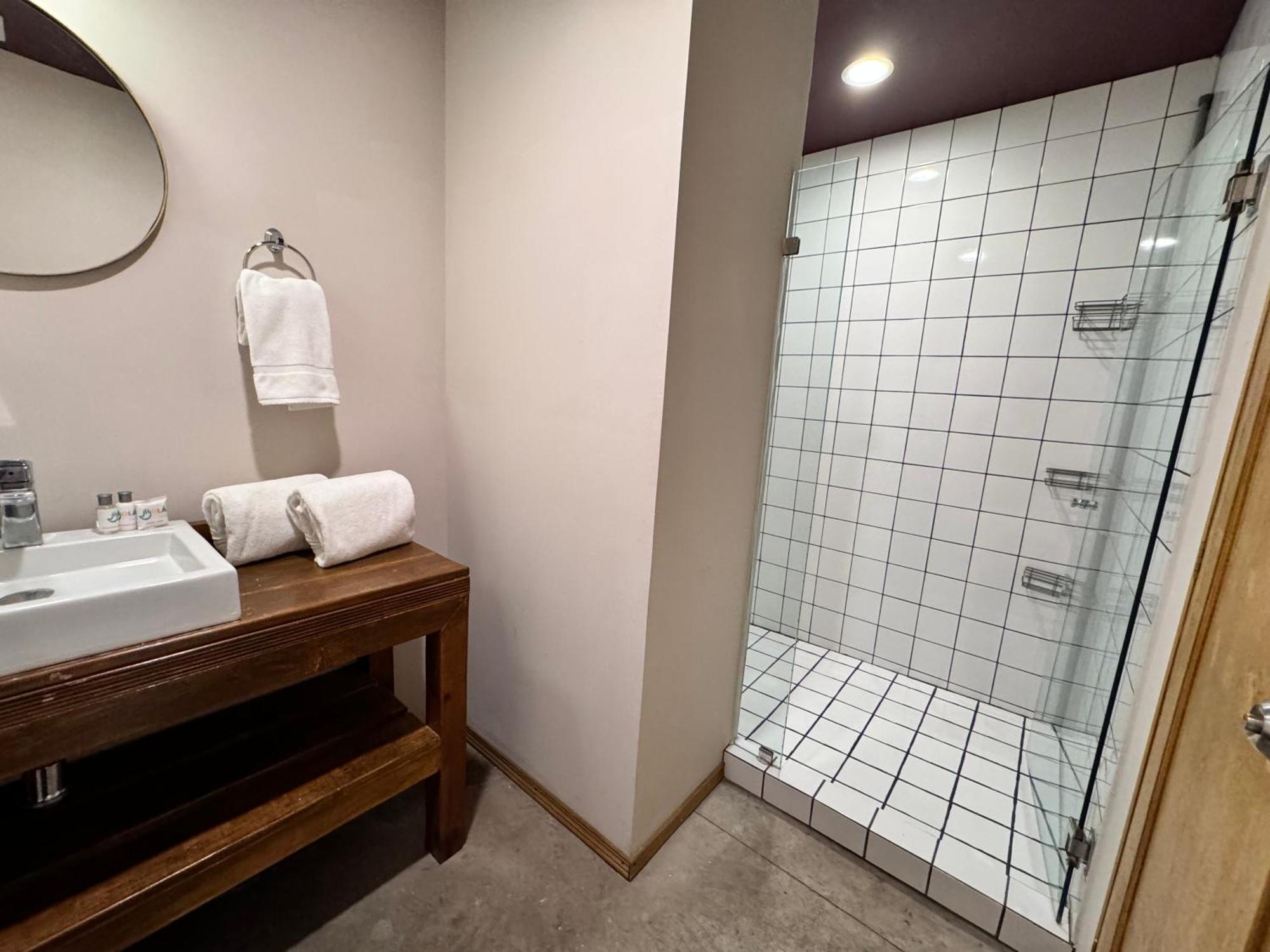 גואדלחארה Hotel Ola Chapultepec מראה חיצוני תמונה