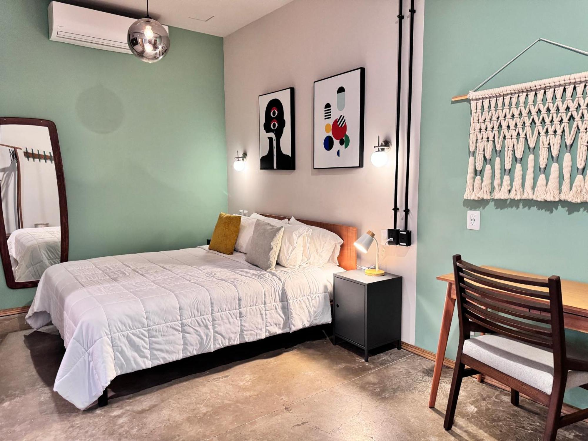 גואדלחארה Hotel Ola Chapultepec מראה חיצוני תמונה