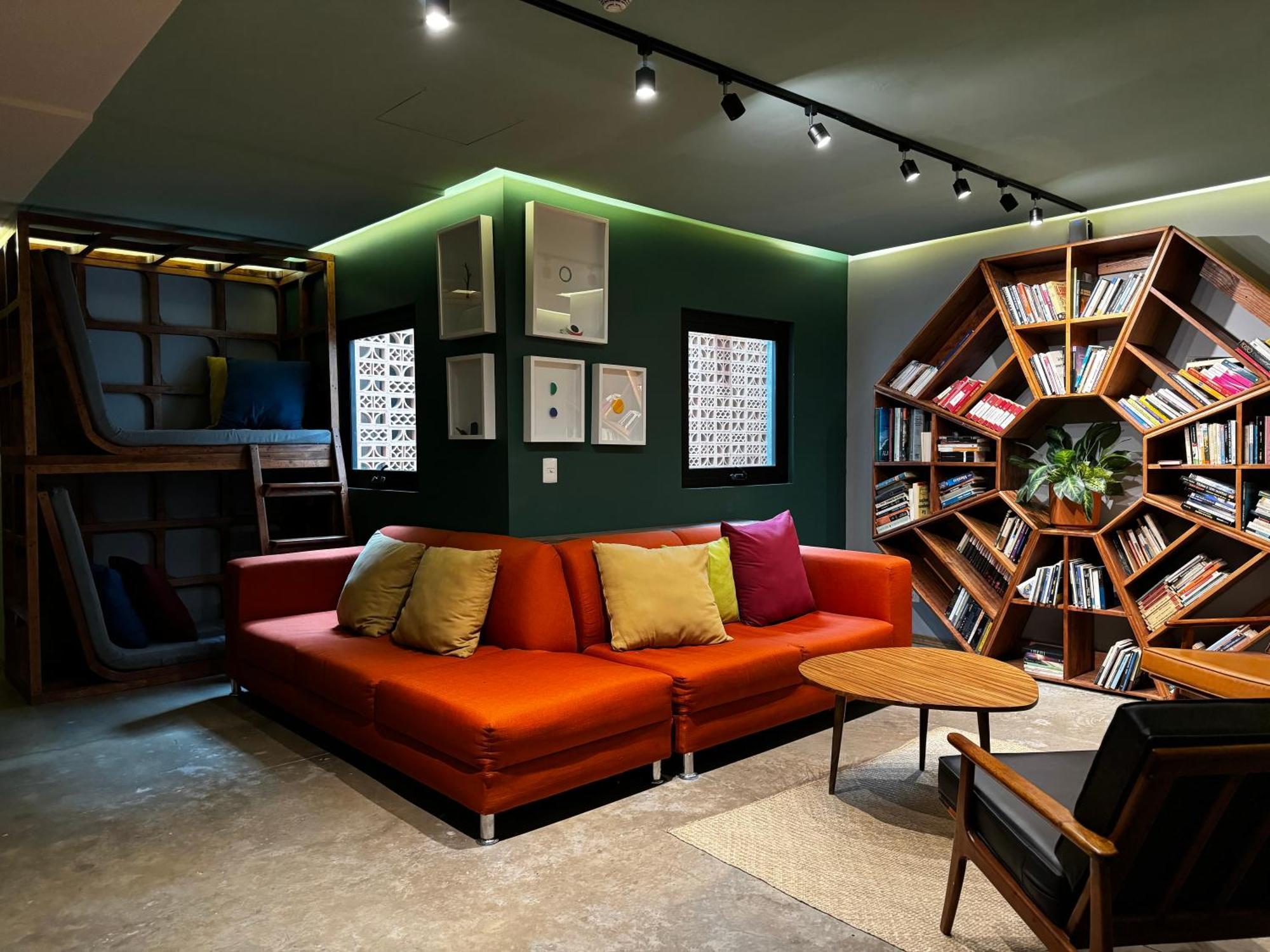 גואדלחארה Hotel Ola Chapultepec מראה חיצוני תמונה