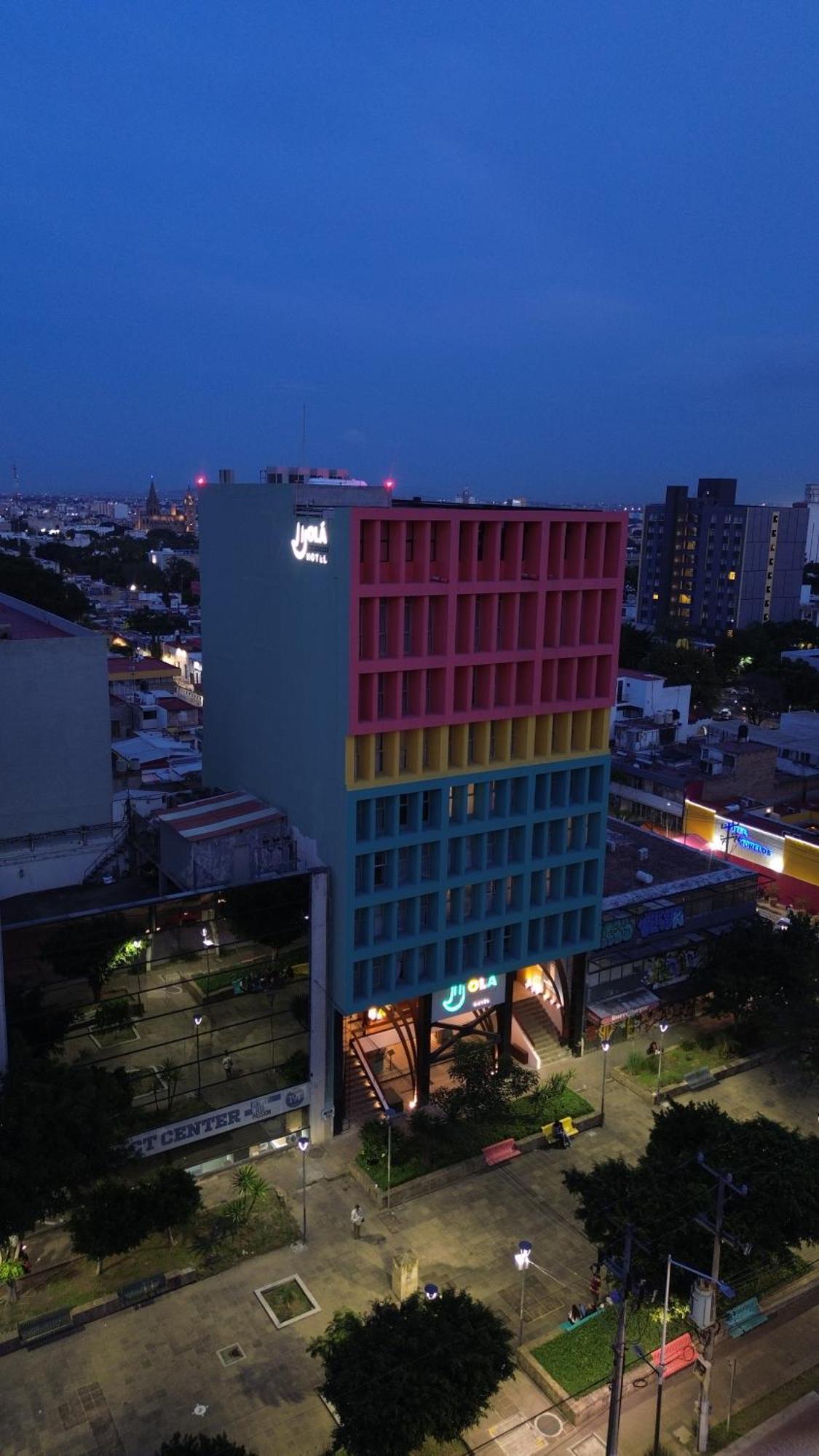 גואדלחארה Hotel Ola Chapultepec מראה חיצוני תמונה